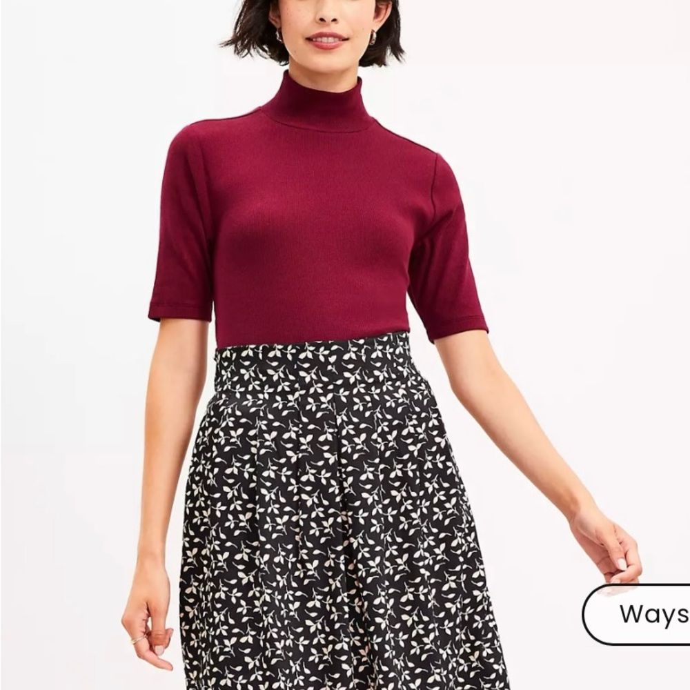 LOFT Petite Black and White Leaf Patterned Mini Skirt